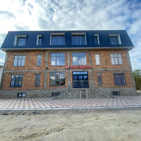 Hotel Алые Паруса Cholpon-Ata Exteriér fotografie